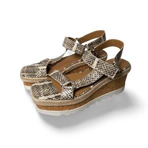 Marc Fisher LTD Gylian Platform Sandals